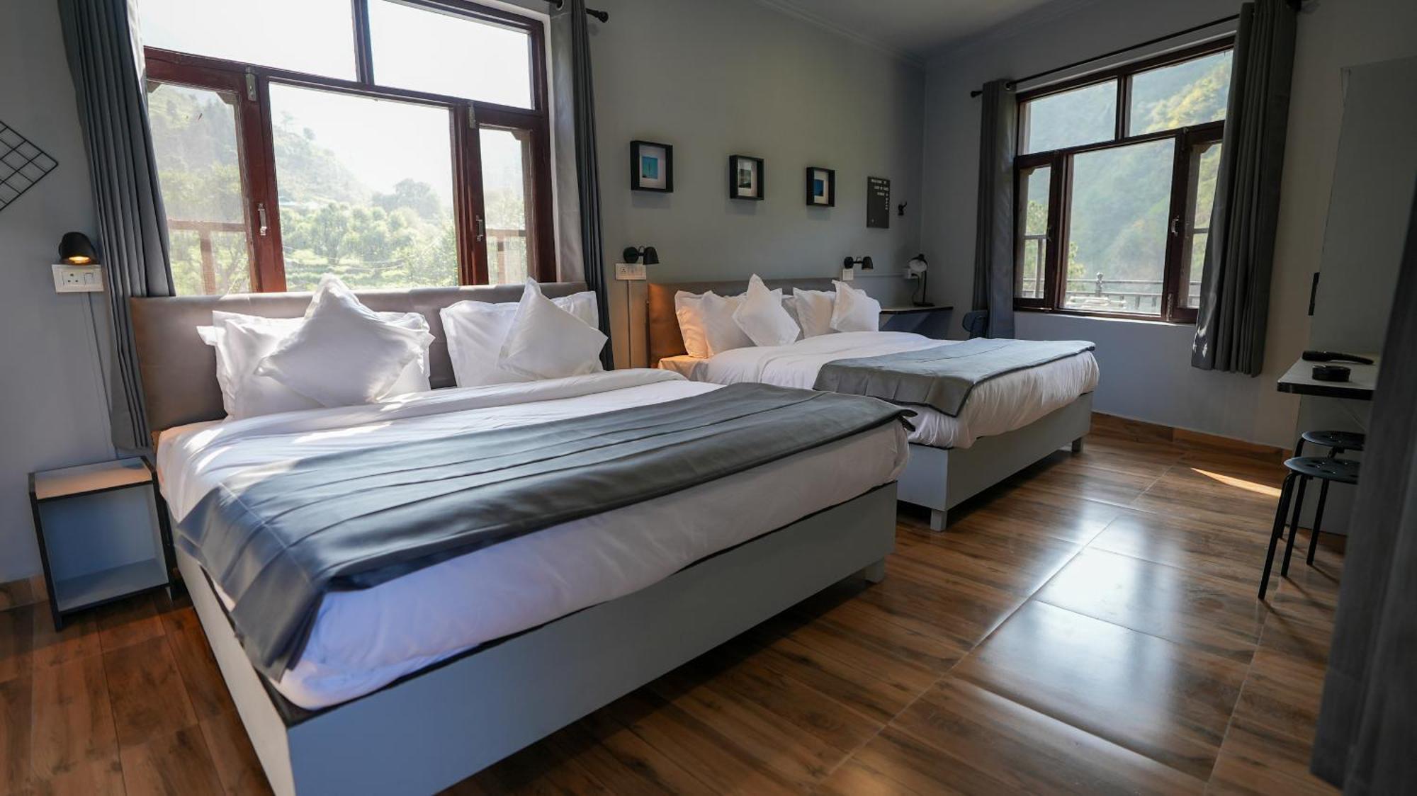 Sort By Stays, Kareri Νταραμσάλα Εξωτερικό φωτογραφία